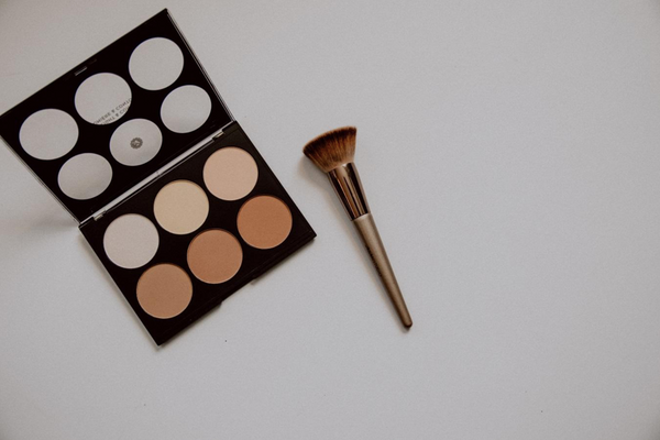 Cómo aplicar bien el corrector de maquillaje